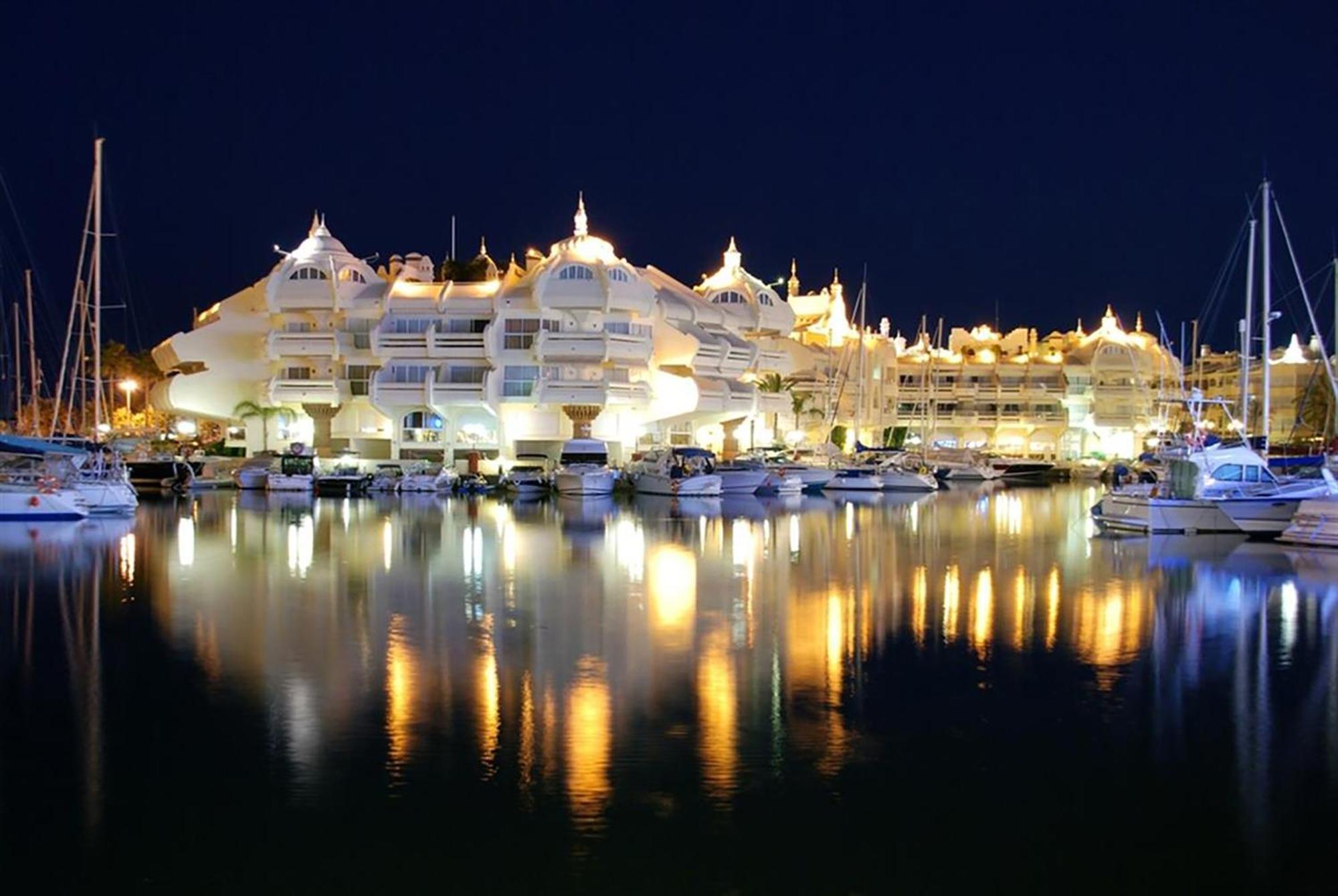 Skysea Benalmadena Puerto Marina Appartement Buitenkant foto